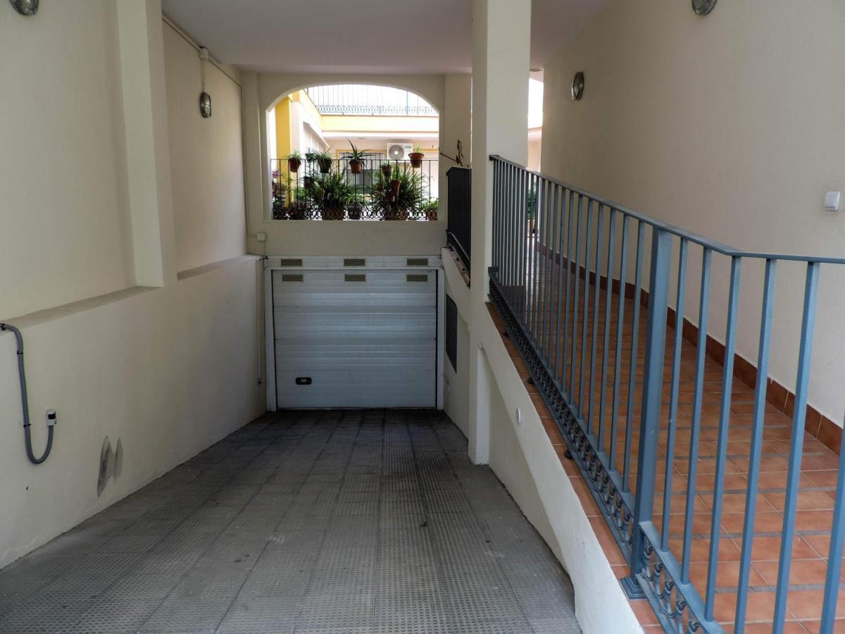 Duplex, terraza, 10 min coche centro Sevilla Camas Exterior foto