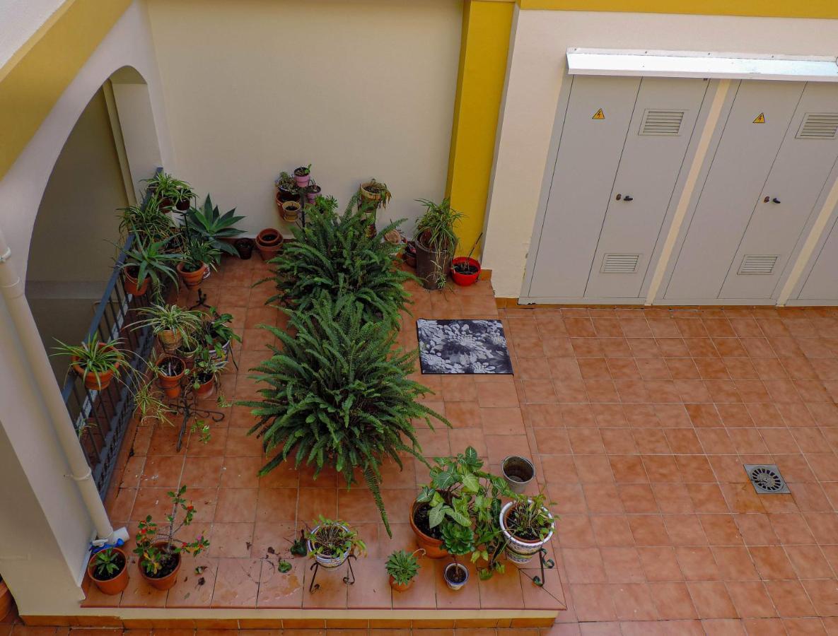 Duplex, terraza, 10 min coche centro Sevilla Camas Exterior foto